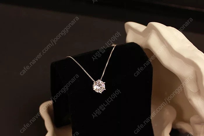 그레이스테테 이태리산 1캐럿 모이사나이트 다이아몬드 18k 목걸이