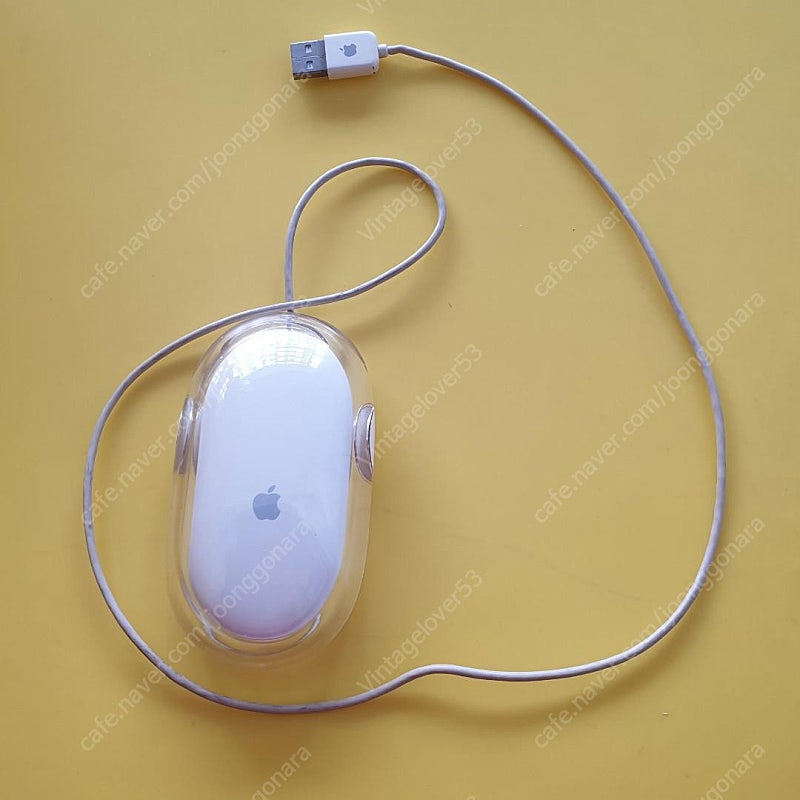 애플 마우스 구형 M5769 흰색 삽니다 / 애플 유선키보드 구형 흰색도 삽니다