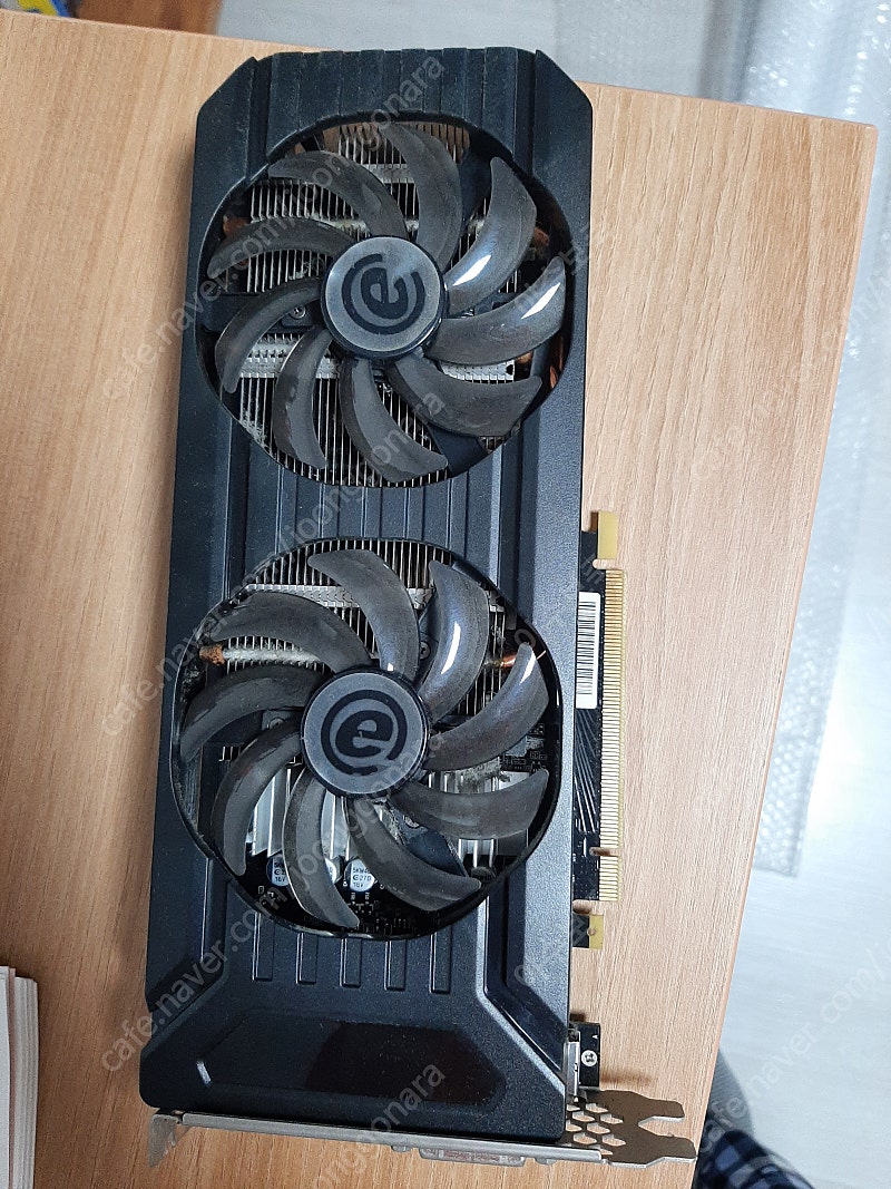 그래픽카드 이엠텍 1060 storm x dual d5 3gb 팝니다.