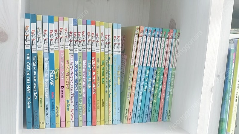 beginner books Dr.seuss 20권, the cat in the hat's learning library 12권, bright & early book 8권 총40권
