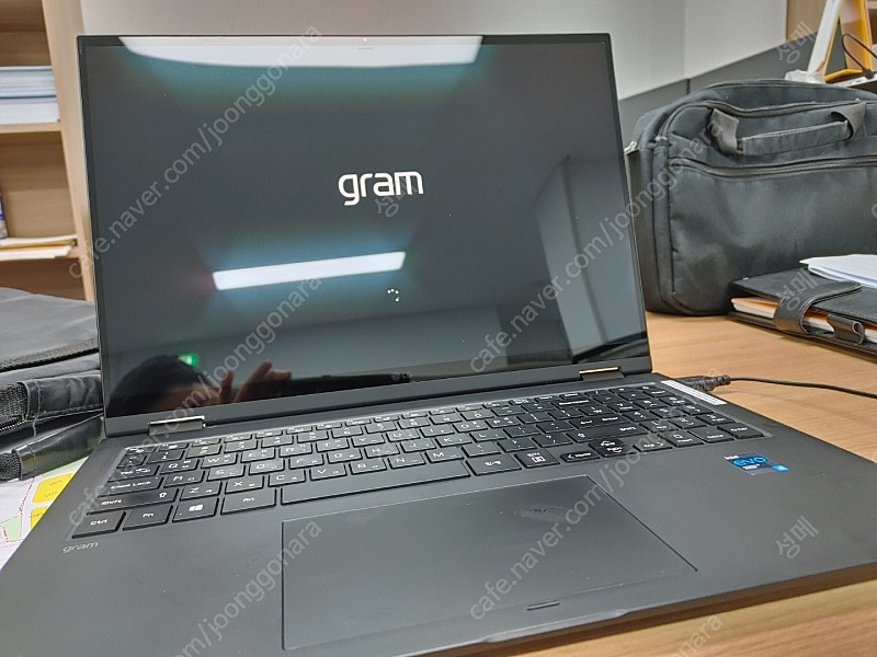 [판매] LG 그램 360 16인치 노트북 16t90p-ga5bk 팝니다.