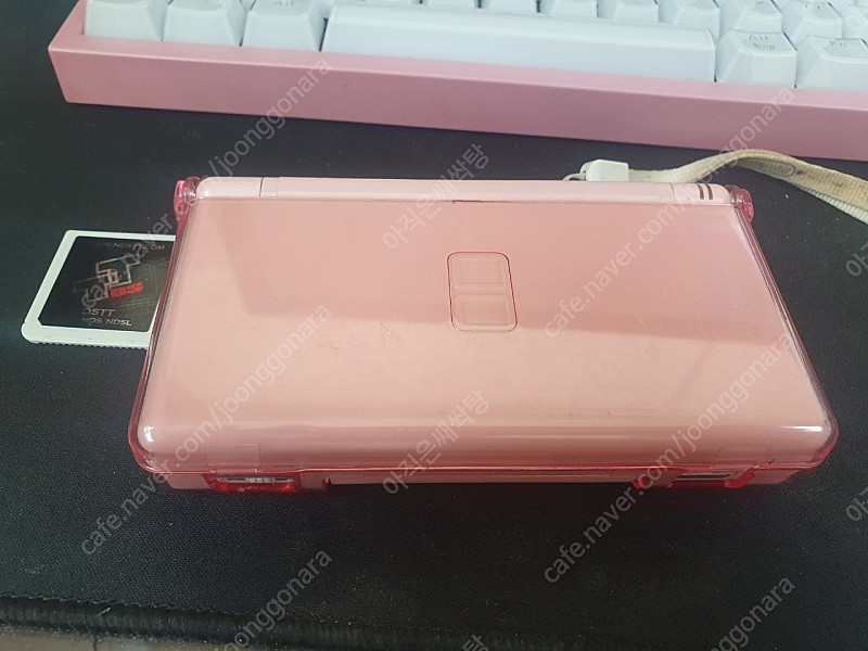 닌텐도 DS Lite 핑크와 칩 일괄 판매합니다.