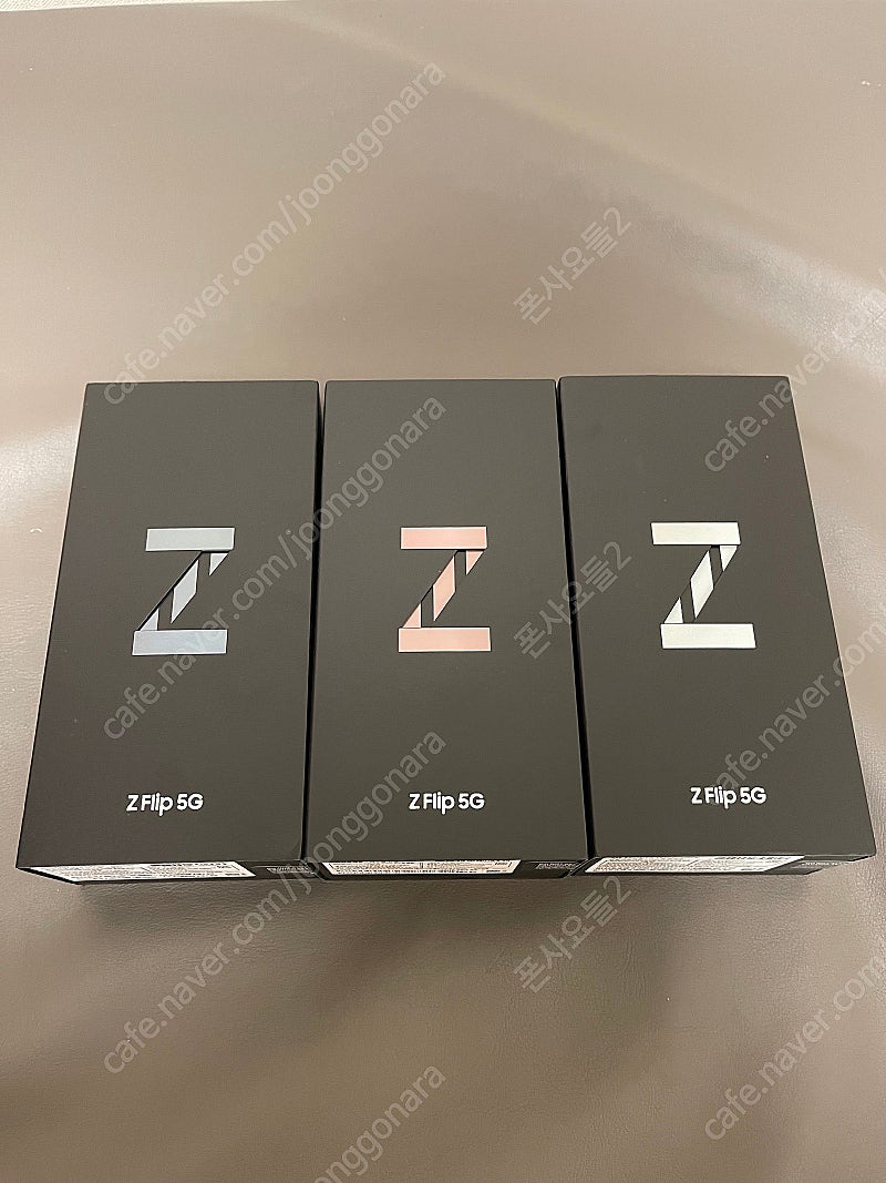 갤럭시Z플립2 (5G) 미개봉 자급제 새상품 판매합니다.