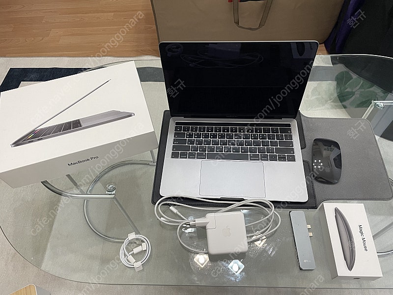 애플 2019 맥북 프로 터치바 13 풀박스 (2019.12월 구매, 상태 S급) 애플마우스포함