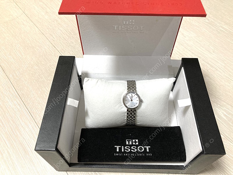 티쏘 여자 시계(은색)판매