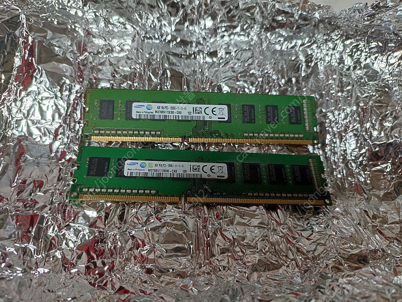 ddr3 4G 12800 단면램 2장 판매합니다.