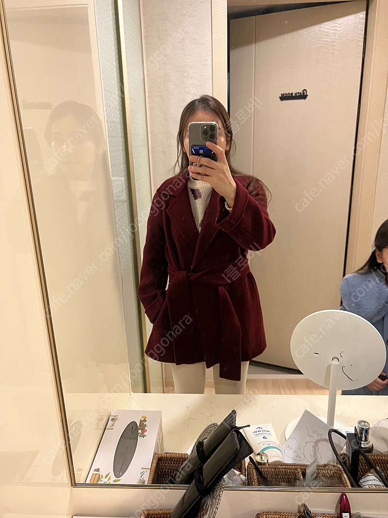 미샤 벨티드 와인반코트 55(양모93 캐시7)