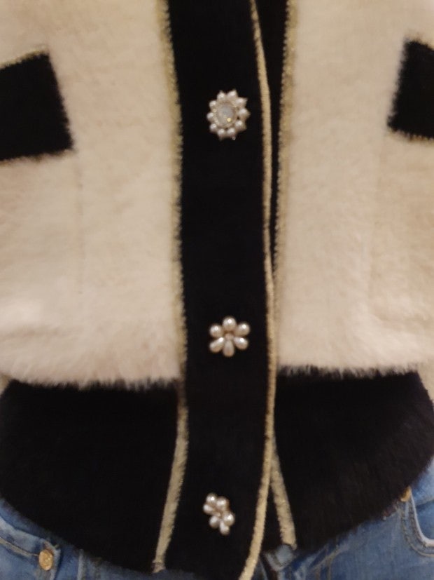 레니본 아옳이 샤넬 보석단추 가디건--2