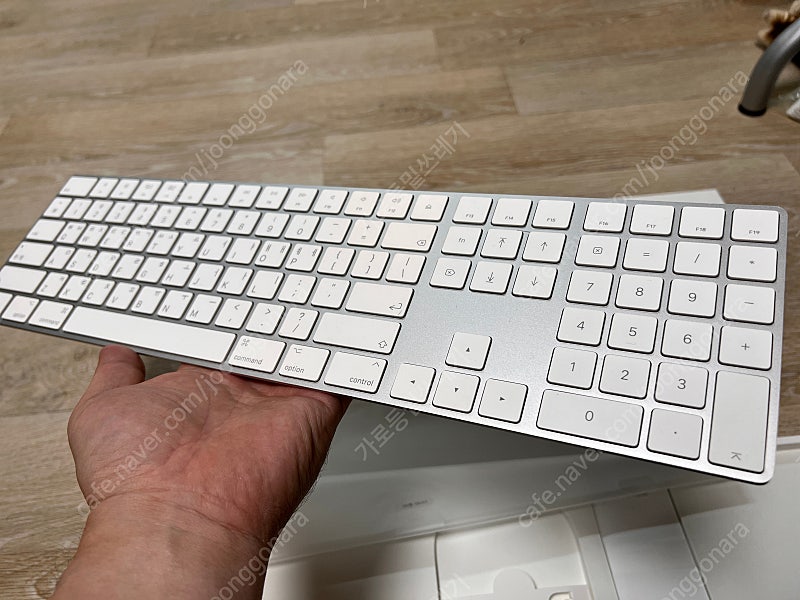 MQ052KH/A magic keyboard with numeric keypad 매직키보드 팝니다