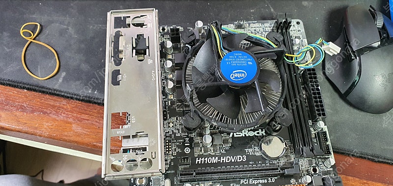 인텔 i5 7600 + h110m-hdv/d3 판매합니다.