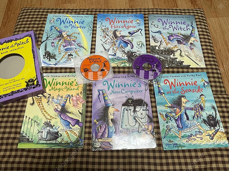 위니 더 위치 (winnie the witch six book collection) (6권 + CD 2개) (직거래 2만원)