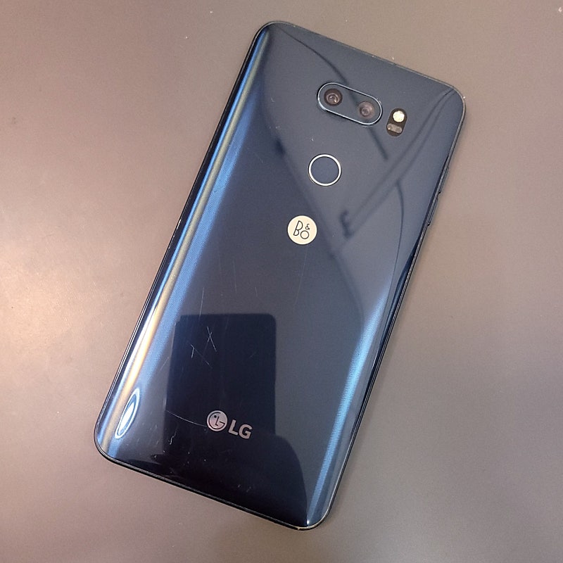 LGV30 블루색상 64G 무잔상 이쁜파손폰 4만원 판매
