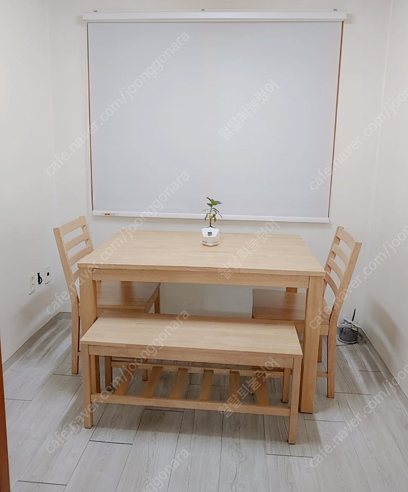 리바트 5,60만원대 원목 식탁 테이블. 의자+벤치의자 풀세트/ 상태깔끔 좋아요