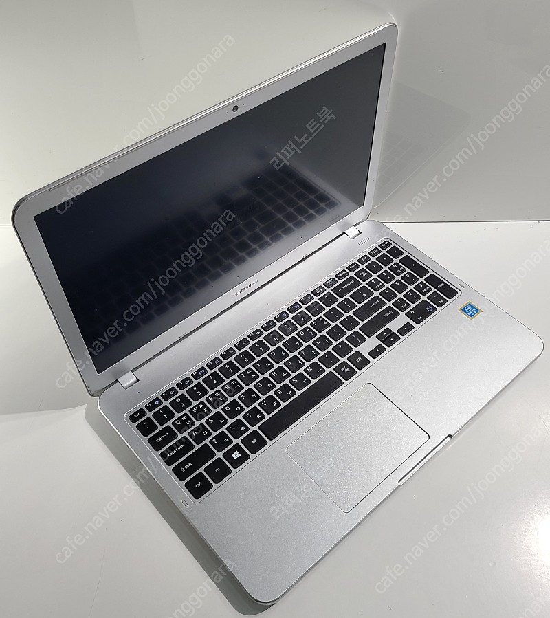 [판매]삼성전자 노트북5 metal NT550XAA-K28T 15인치 중고노트북