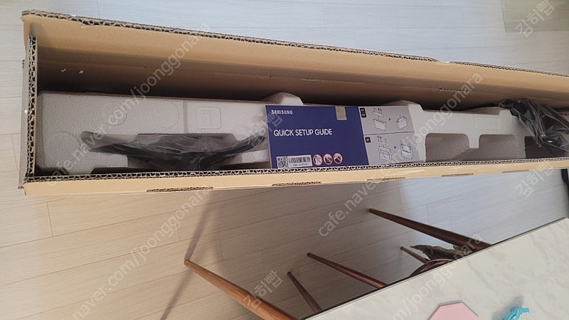 삼성 UHD(4K) 50인치 스마트 TV 팝니다 (새상...--2