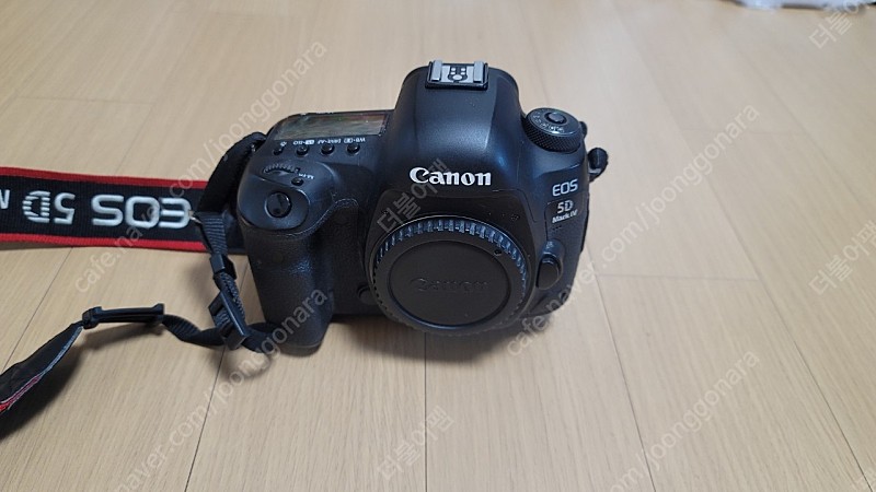 캐논 DSLR 풀프레임 카메라 5D mark IV 4, 오막포 바디 기본구성 박스셋 직거래 or택배..
