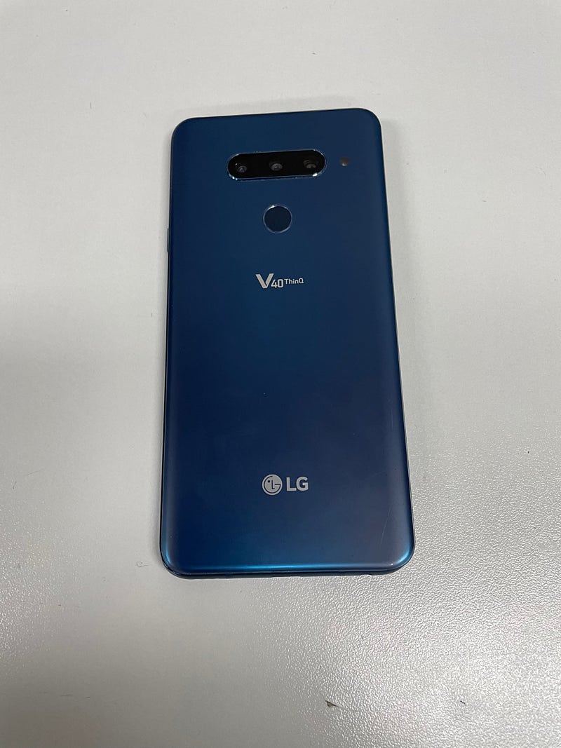 LG V40 128기가 블루 무잔상 액정깨끗 게임용폰 6만원 판매해요