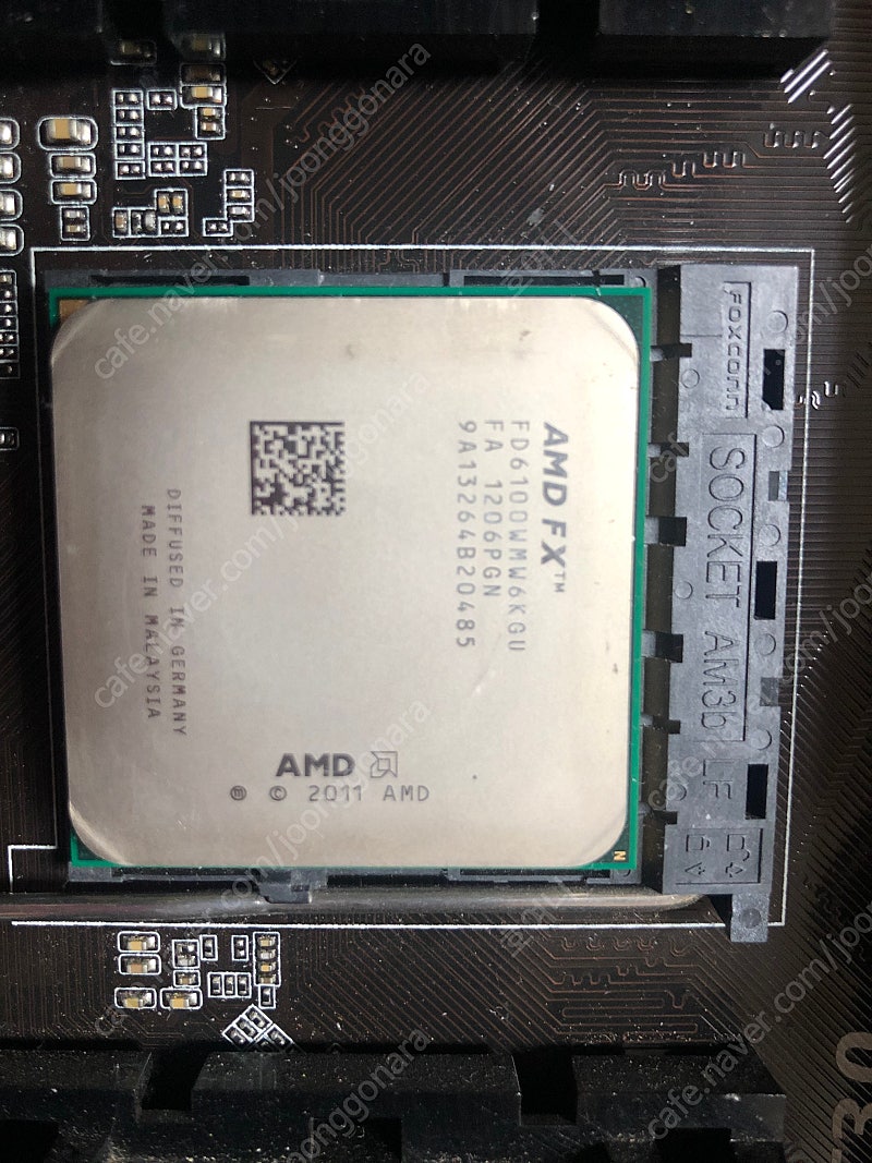 AMD FX6100 과 GIGABYTE GA-970A-DS3P 렘 16기가 본체 팔아요.