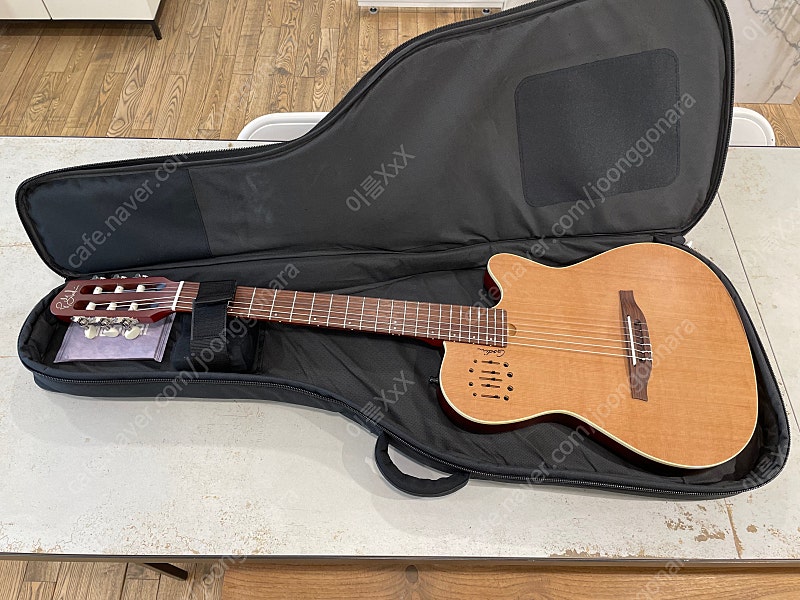 GODIN Multiac Nylon Encore 판매합니다.