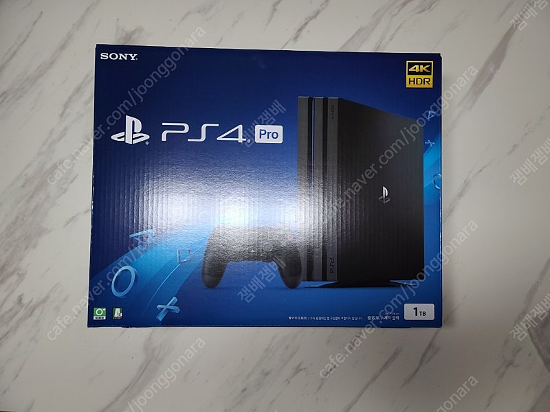 PS4 PRO 7117B(플스4프로) 팝니다.