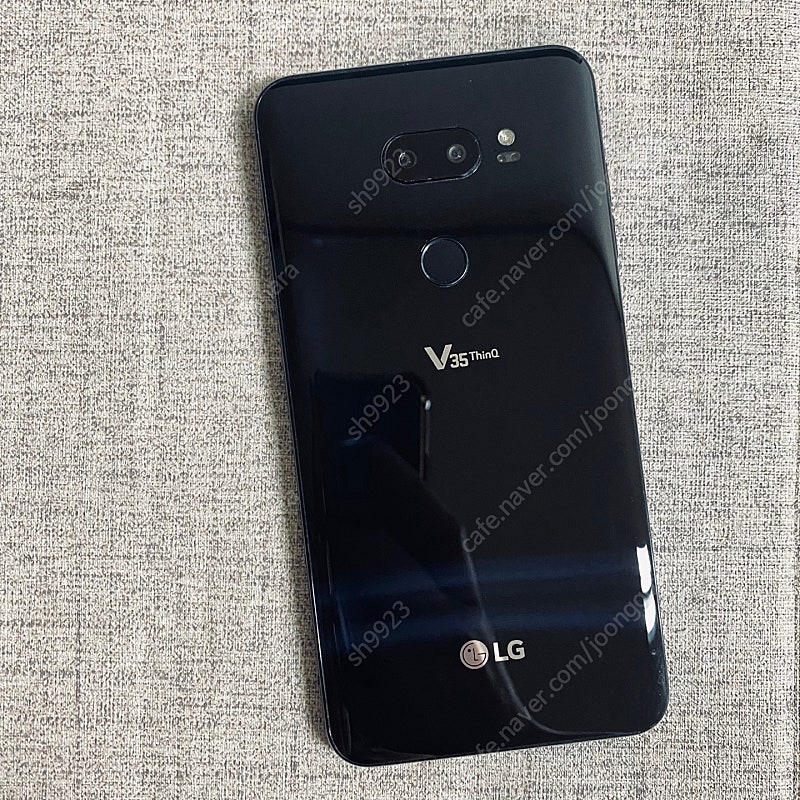 LG V35 블랙 64G 매우깔끔한기기 8만원판매합니다!