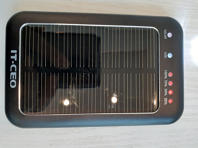태양광 충전식 보조배터리 IT-CEO 5600암페아