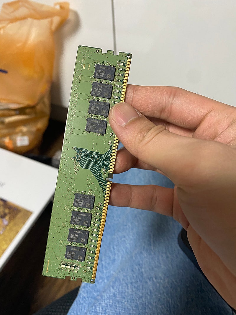 삼성 ddr4 램 8기가 팔아요