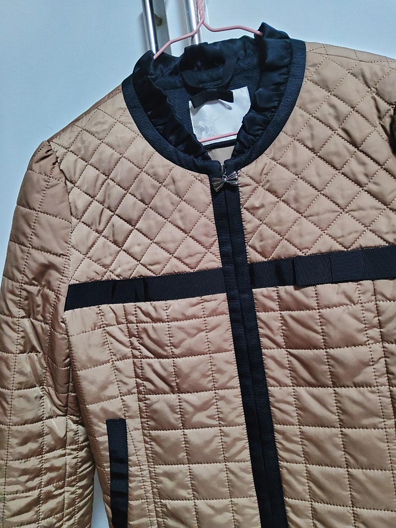 레니본 샤넬 퀼팅 리본 패딩--1