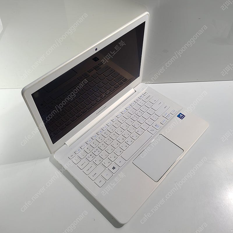[판매]삼성전자 노트북9 Lite NT905S3K-K44W 13인치 중고노트북