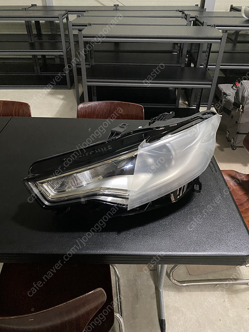 아우디 A6(C7) 헤드라이트