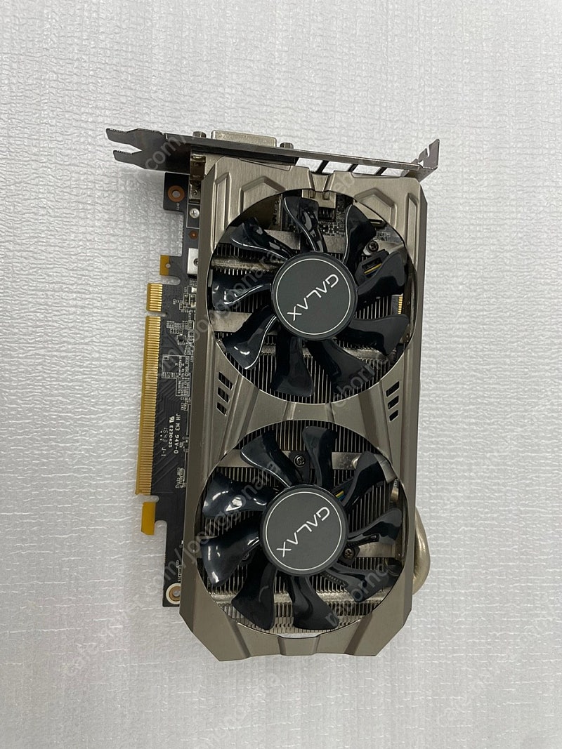 갤럭시 GTX1070 OC MINI 8GB 그래픽 카드 팝니당