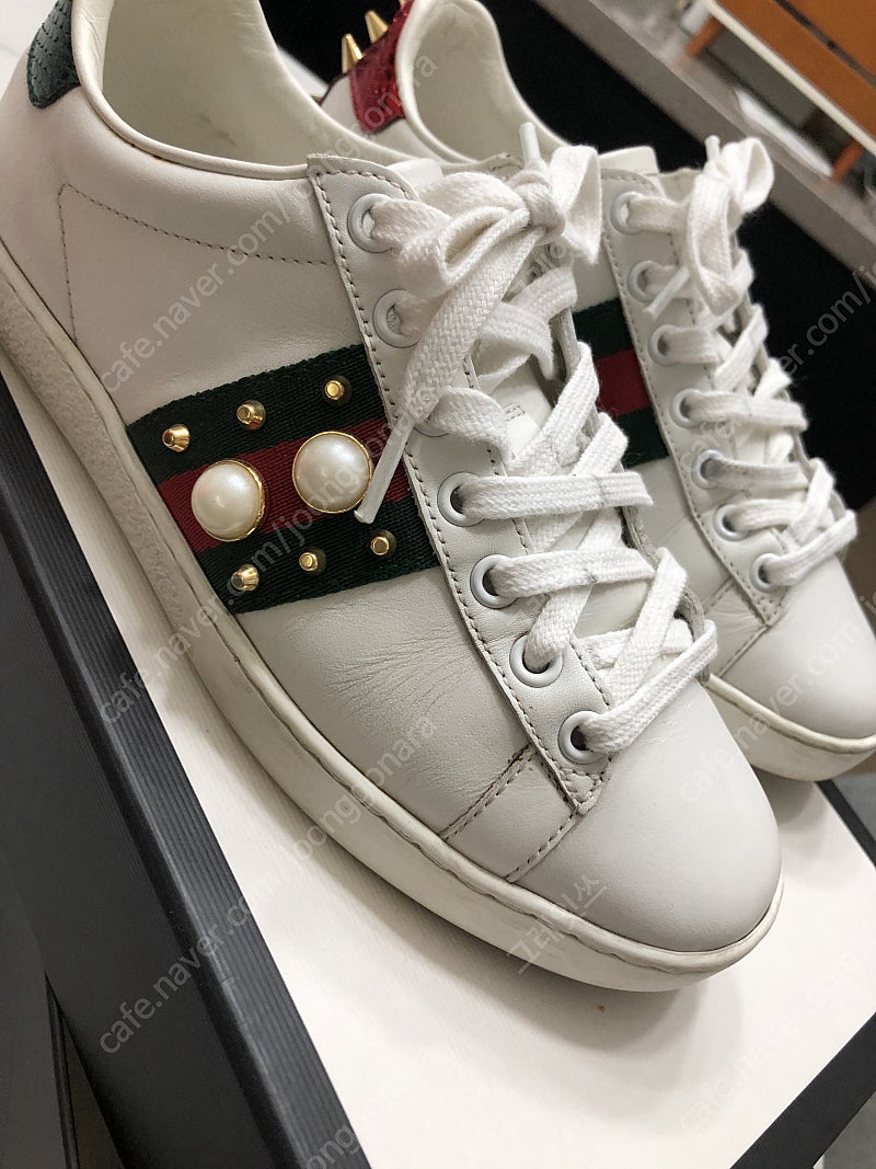 정품 구찌 진주 스니커즈 35 (225-230)