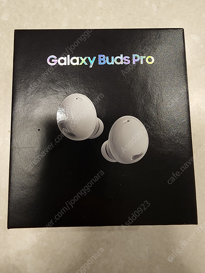 갤럭시 버즈 프로 (Galaxy Buds Pro) 화이트 새상품 저렴하게 팔아요~!