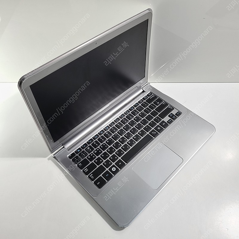[판매]삼성전자 시리즈9 NT900X3A-A58E 13인치 중고노트북