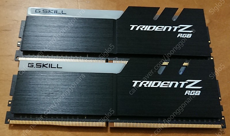 [미국 직구품] G. SKILL Trident Z RGB 16GB (2 x 8GB) PC4-28800 (DDR4-3600) 메모리 (F43600C18D16GTZR) 12만원 판매