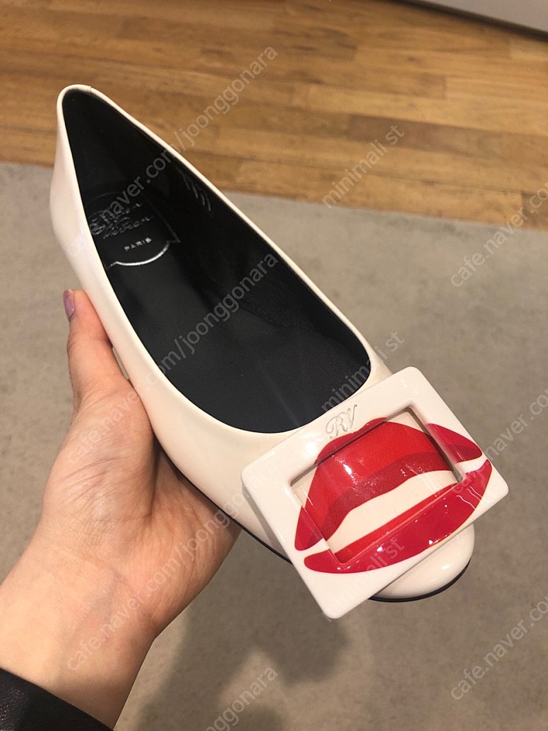 로저비비에 발래리나 애나멜 플랫 35 국내 225-230 발레리나 립스 플랫