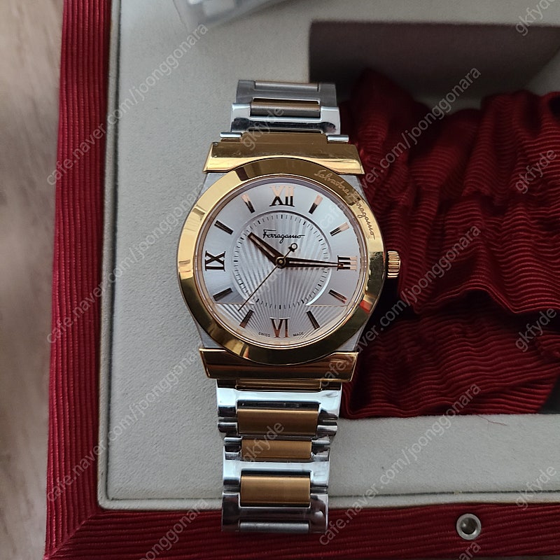 살바토레 페레가모 페라가모 명품 손목 메탈 로즈 골즈 남자 남성 시계 패션 브랜드 신세계 백화점 구입