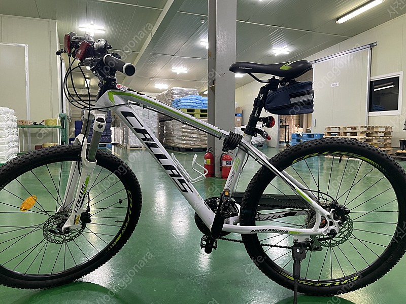로드자전거 칼리스35 유압식 26인치 거의새상품 판매합니다!!!