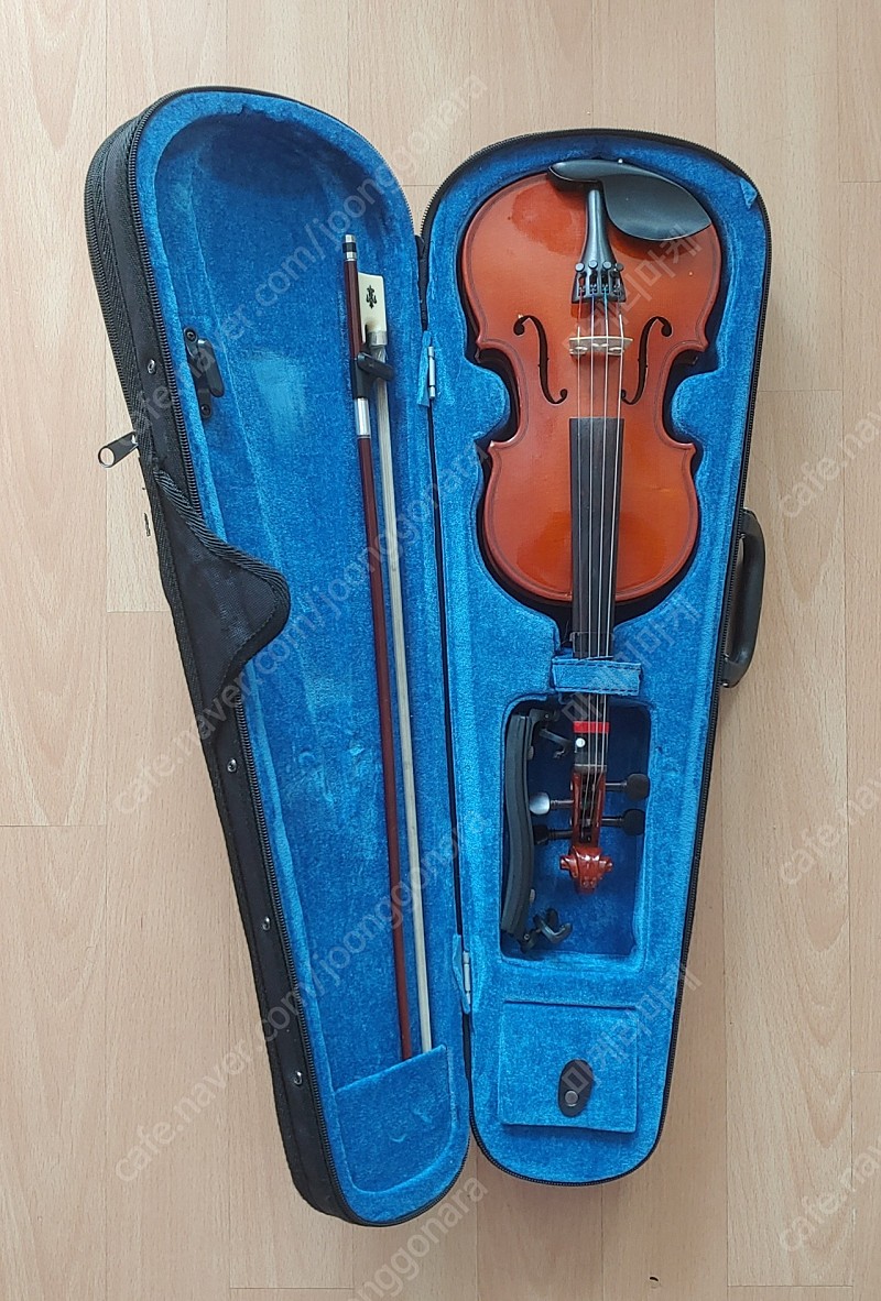 Acoustico AV100 바이올린(1/4 사이즈) 팝니다.