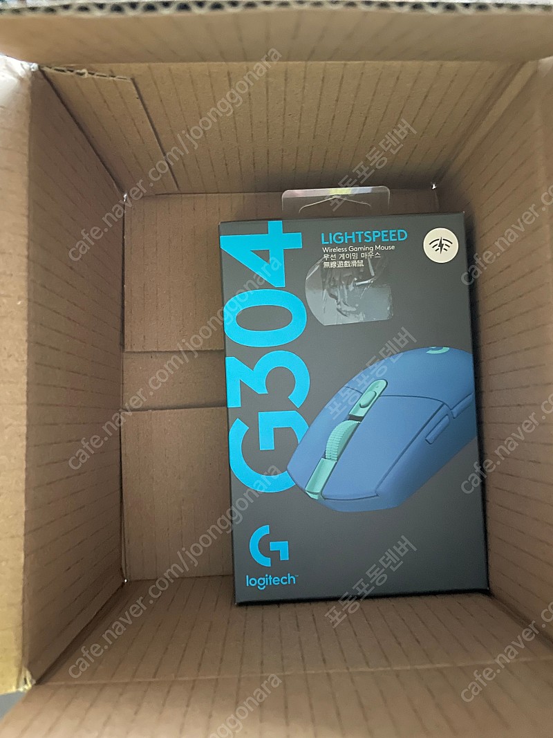 로지텍 G304 블루 색상 무선 마우스 판매합니다.