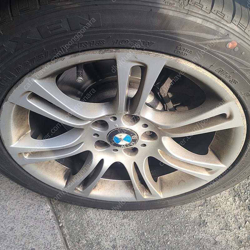 F10 535D 18인치 350m 휠 타이어 40만원
