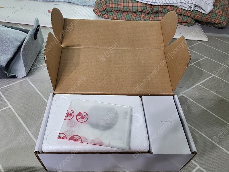 LG 시네빔 빔프로젝터 PH-450U팝니다.--1