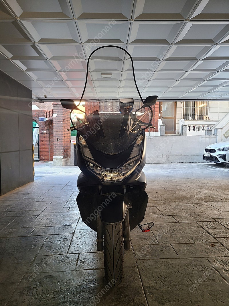 pcx 21년식 abs 4116km 판매합니다!