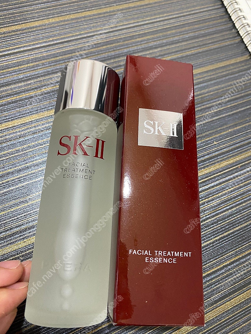 SK2 피테라에센스 75ml 미개봉 새상품 택포 6만원​수량 두개있습니다. 두개모두하시면 택배비 3천원 할인.