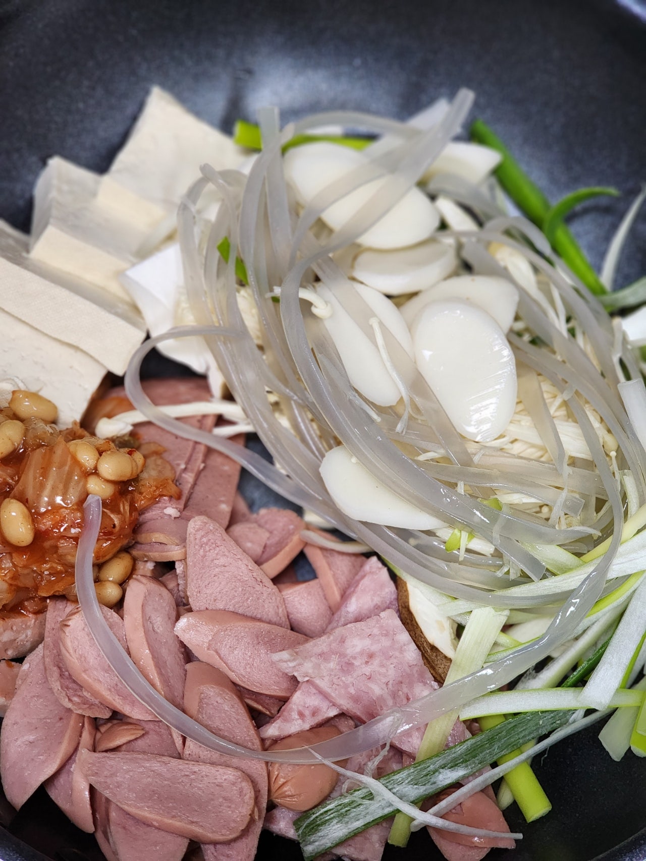 해밍턴부대찌개&곱창전골 이미지
