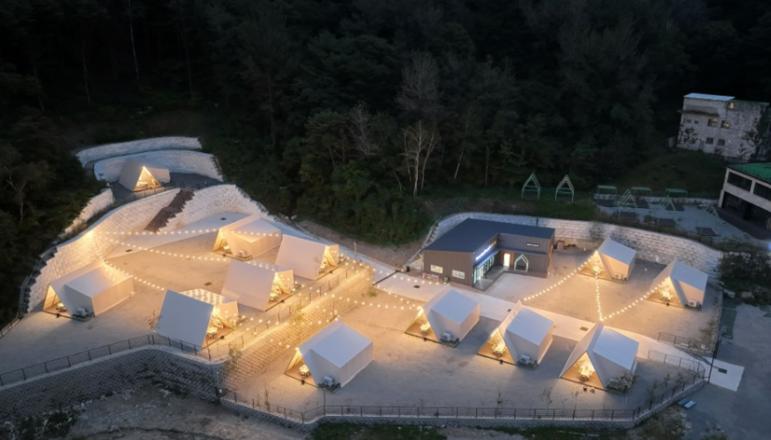 낭만의 가을 – 글램핑으로 추억 만들기(포천 캠핑플레이스)