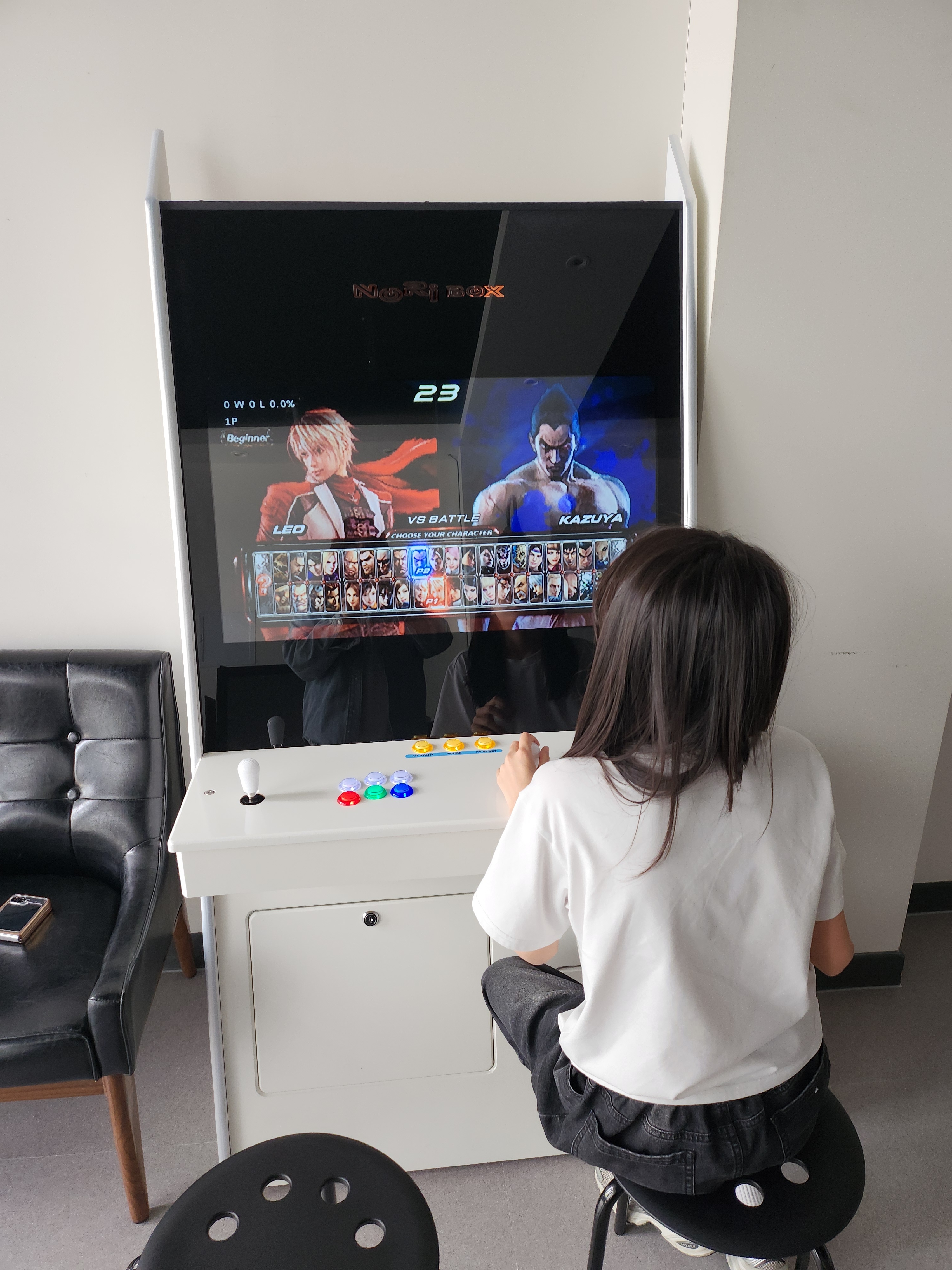 오픈예정인 미용실 대기공간에 설치해두었어요~~배송도 빠 구매후기 사진 1