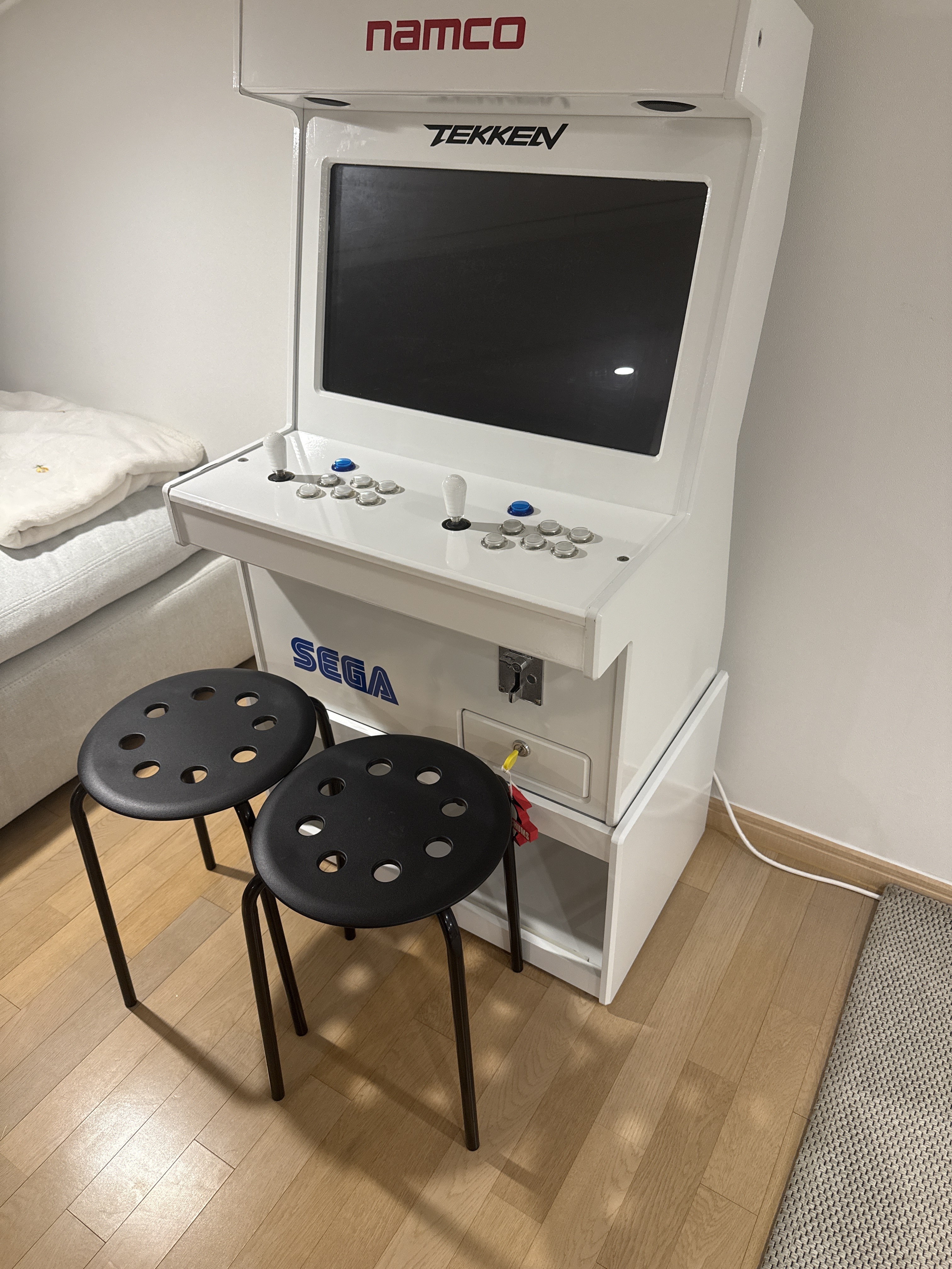 좌식은 허리가 아파서 알아보던중 제품있어서 구매했는데 구매후기 사진 1