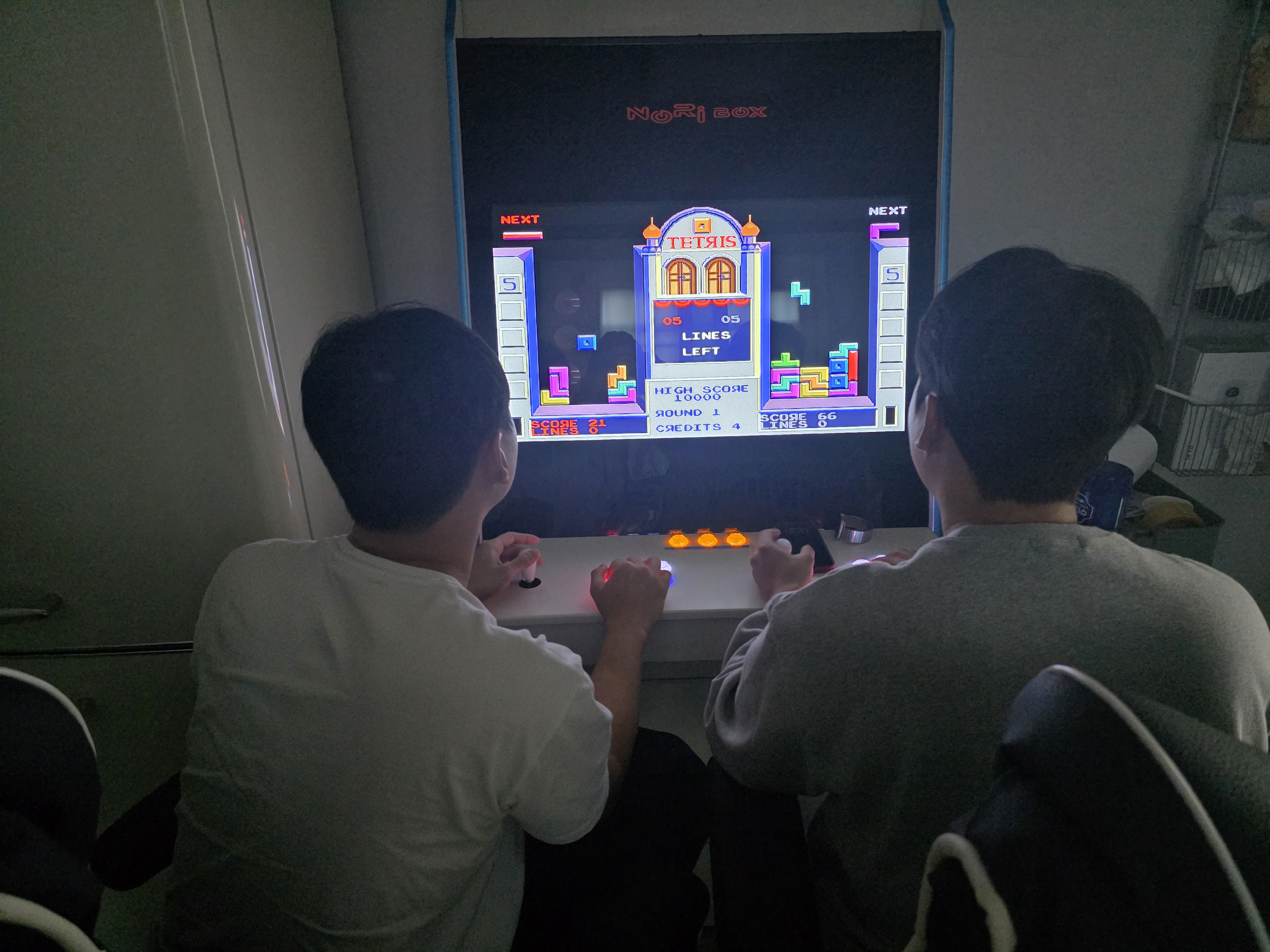 겹치는게. 잇고. 옛날게임들은 화질이 좋지 않아요..테 구매후기 사진 1