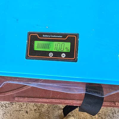 바다로요트 24v 100a 배터리 판매합니다